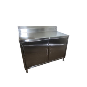 GABINETE CON PUERTAS EN ACERO INOXIDABLE